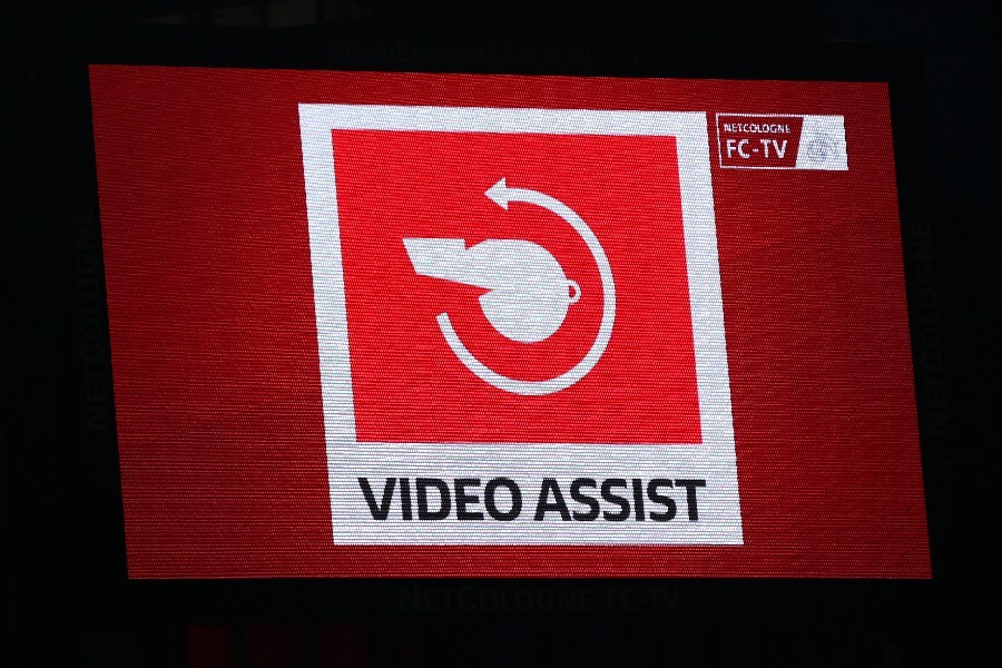 1. FC Köln- Borussia Mönchengladbach (2017/18)_25
