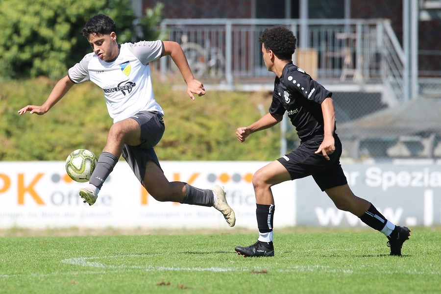 1. FC Mönchengladbach U18 vs. PSV Mönchengladbach (2022/23)_4