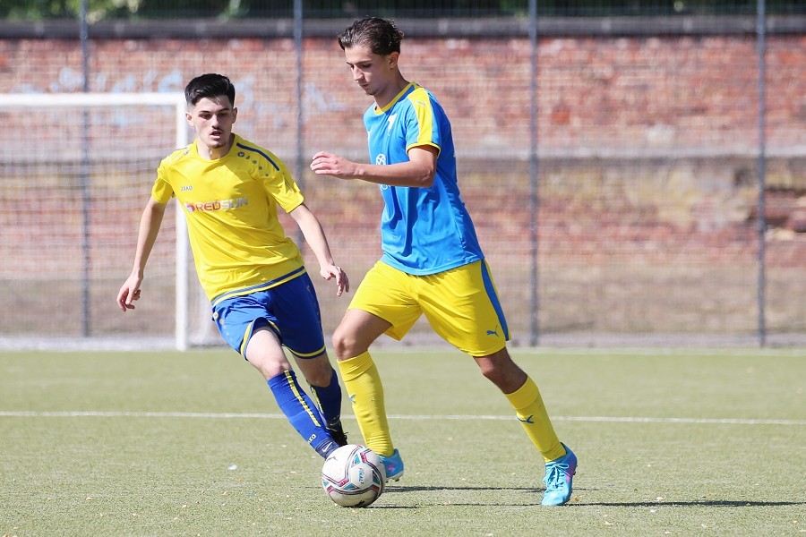 1. FC Mönchengladbach U19 vs. Kevelaerer SV (2022/23)_6