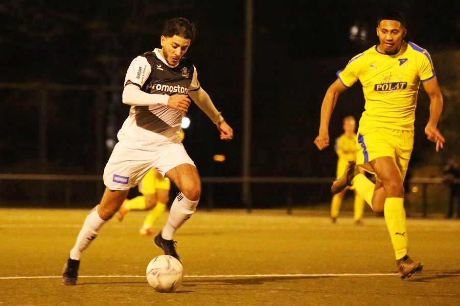 1. FC Mönchengladbach vs. ETB SW Essen (2021/22)_18