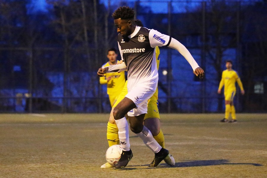 1. FC Mönchengladbach vs. ETB SW Essen (2021/22)_6