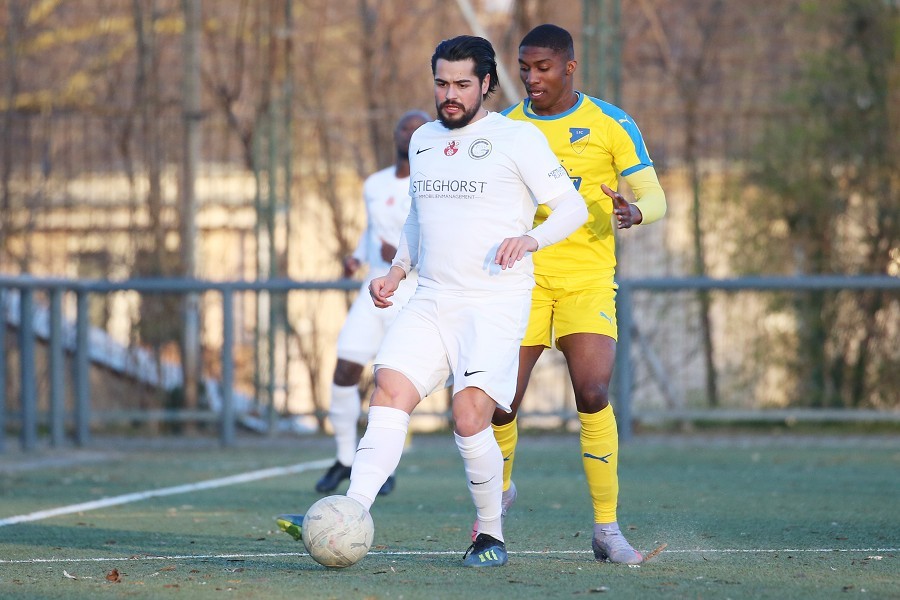 1. FC Mönchengladbach vs. Ratingen 04/19 (2021/22)_11