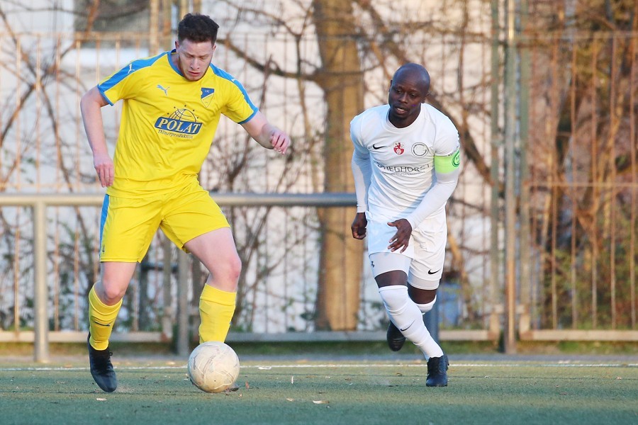 1. FC Mönchengladbach vs. Ratingen 04/19 (2021/22)_19