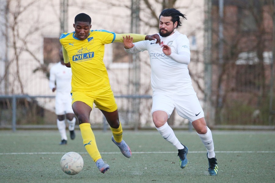 1. FC Mönchengladbach vs. Ratingen 04/19 (2021/22)_31