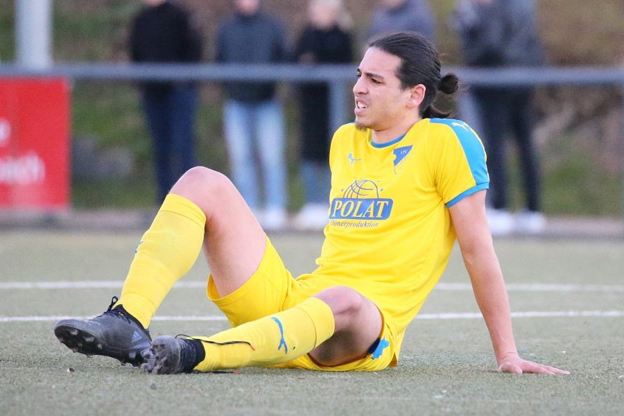 1. FC Mönchengladbach vs. Ratingen 04/19 (2021/22)_35