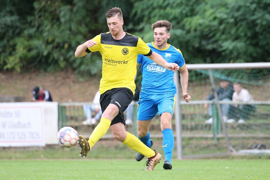 1. FC Mönchengladbach vs. SC Kapellen-Erft (2022/23)_15