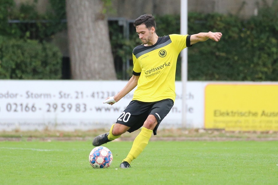 1. FC Mönchengladbach vs. SC Kapellen-Erft (2022/23)_1