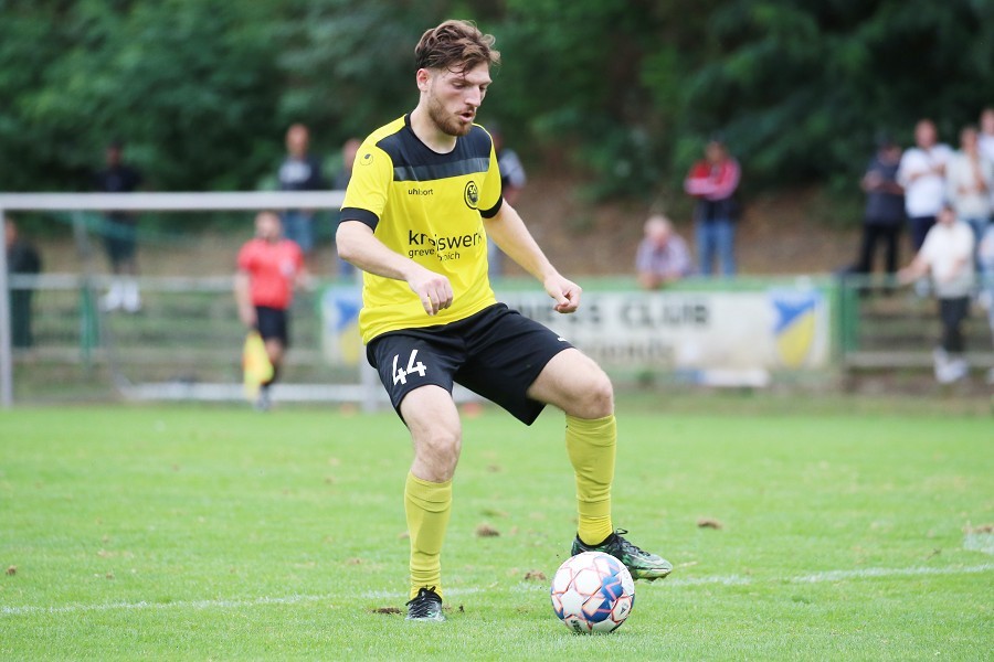 1. FC Mönchengladbach vs. SC Kapellen-Erft (2022/23)_6
