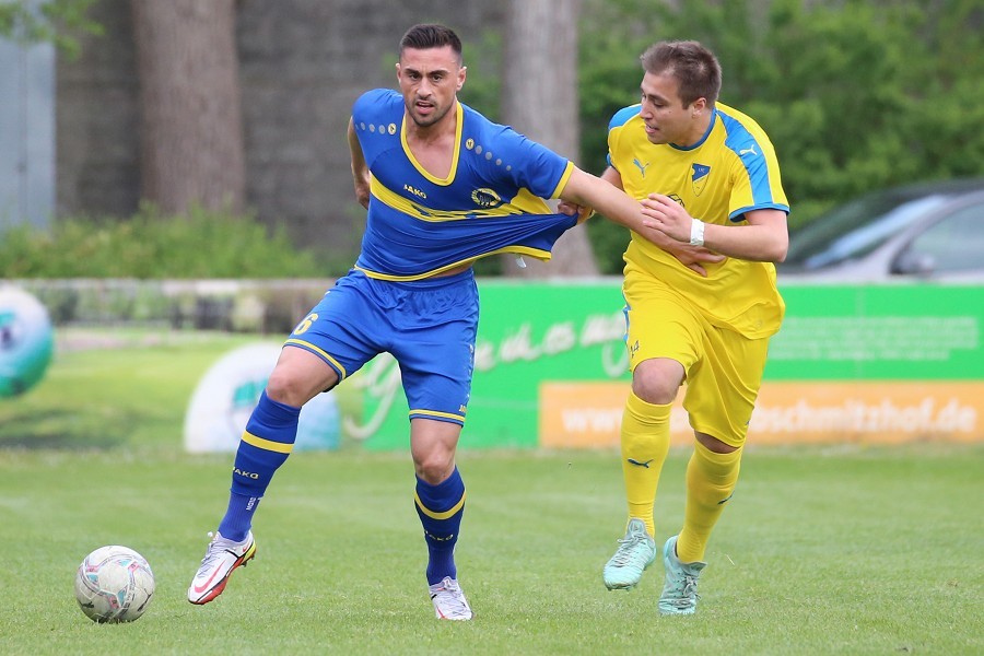 1. FC Mönchengladbach vs. SC Union Nettetal (2021/22)_7