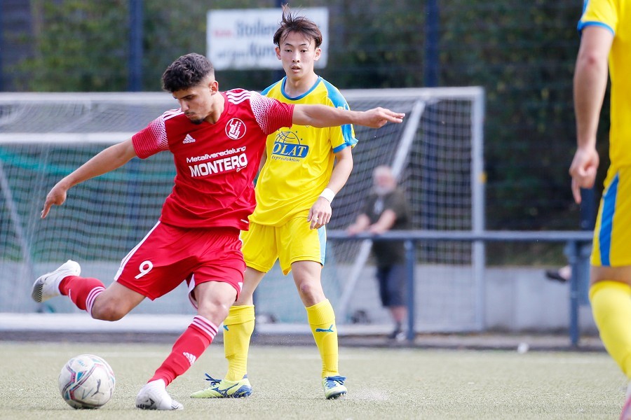 1. FC Mönchengladbach vs. SC Velbert (2021/22)_13
