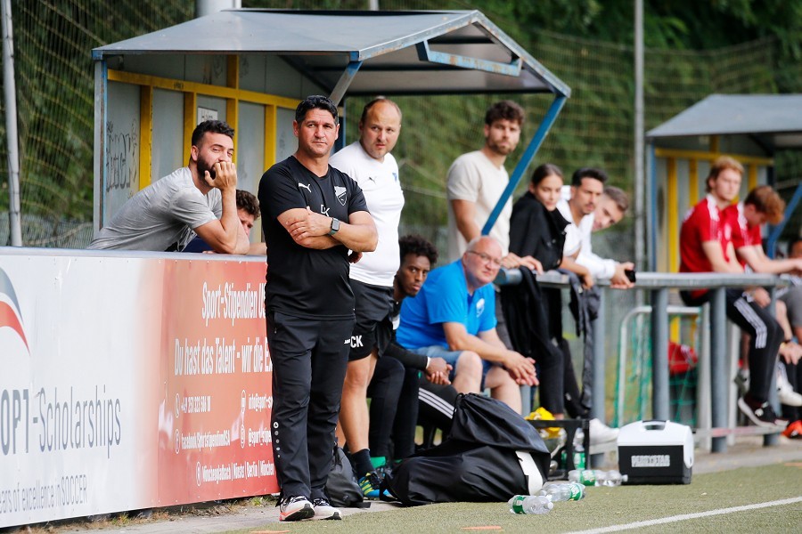 1. FC Mönchengladbach vs. SC Velbert (2021/22)_40