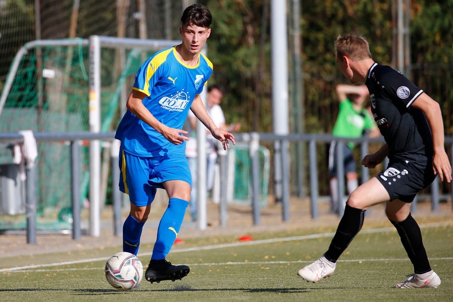 1. FC Mönchengladbach vs. SF Niederwenigern (2020/21)_22