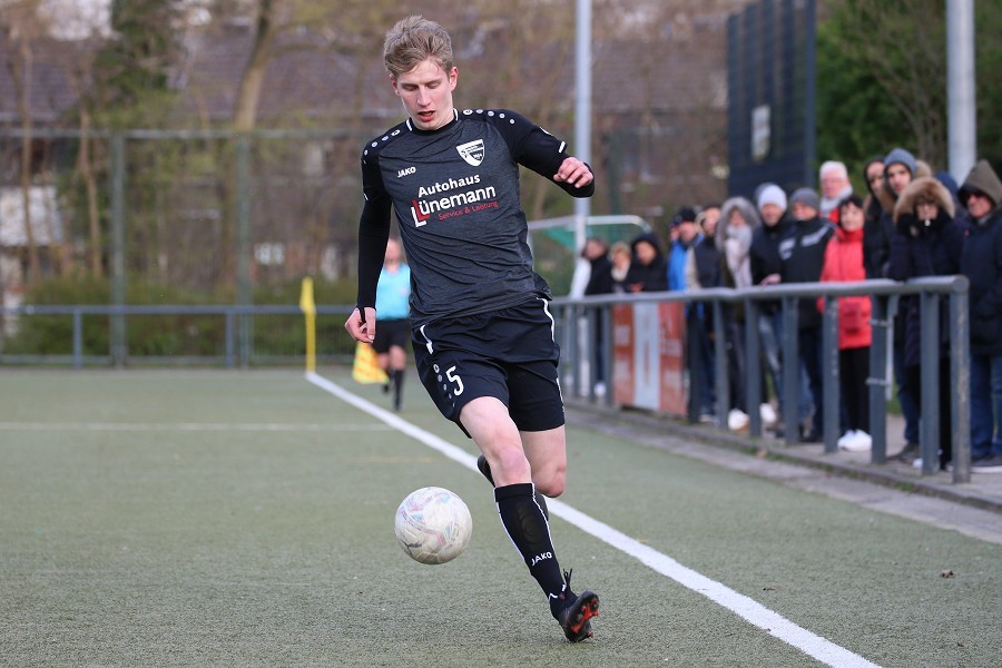 1. FC Mönchengladbach vs. SF Niederwenigern (2021/22)_10