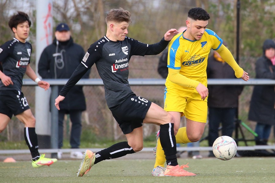 1. FC Mönchengladbach vs. SF Niederwenigern (2021/22)_13