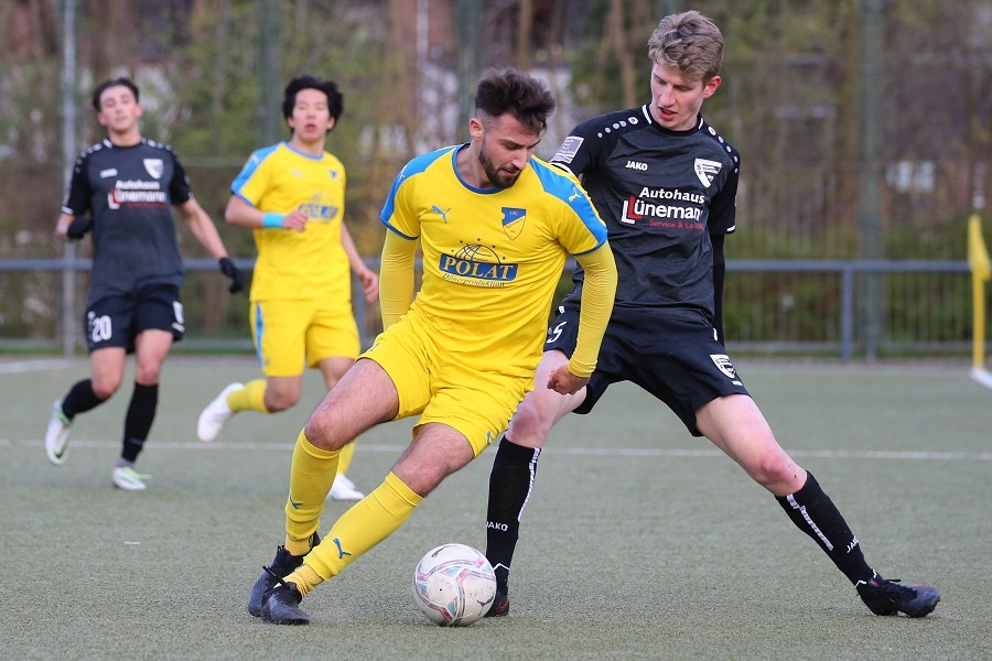 1. FC Mönchengladbach vs. SF Niederwenigern (2021/22)_16