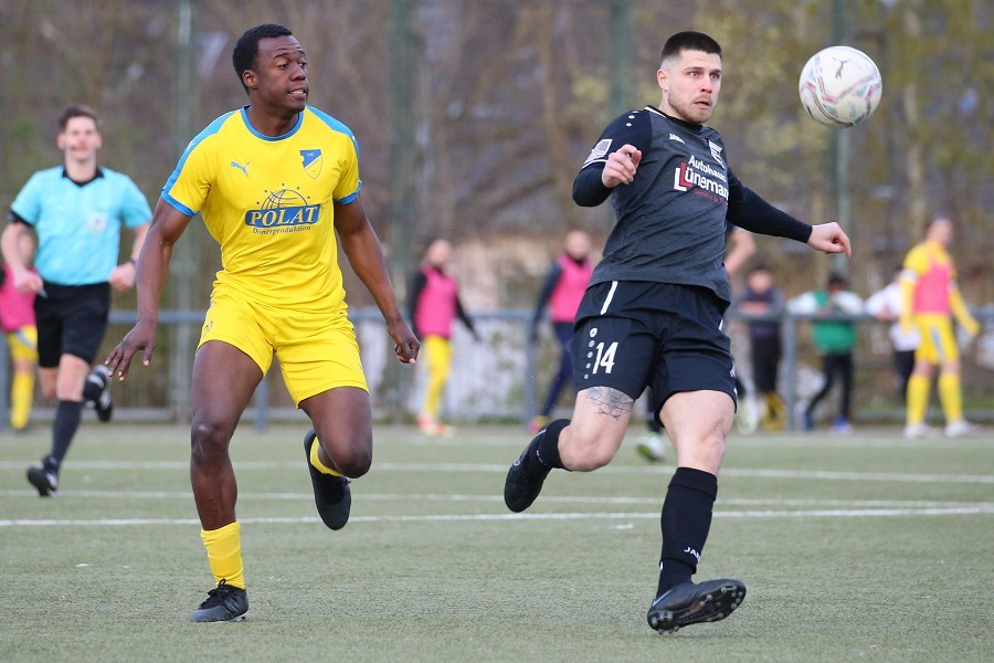 1. FC Mönchengladbach vs. SF Niederwenigern (2021/22)_17