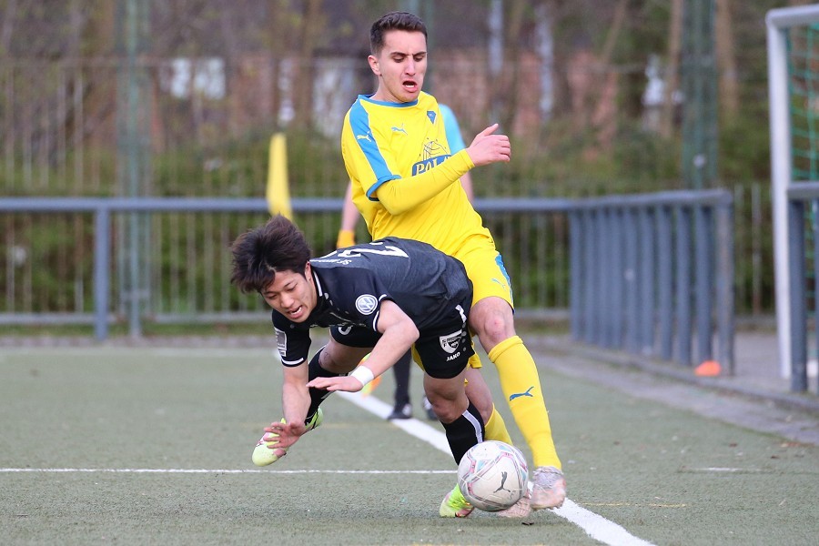 1. FC Mönchengladbach vs. SF Niederwenigern (2021/22)_21