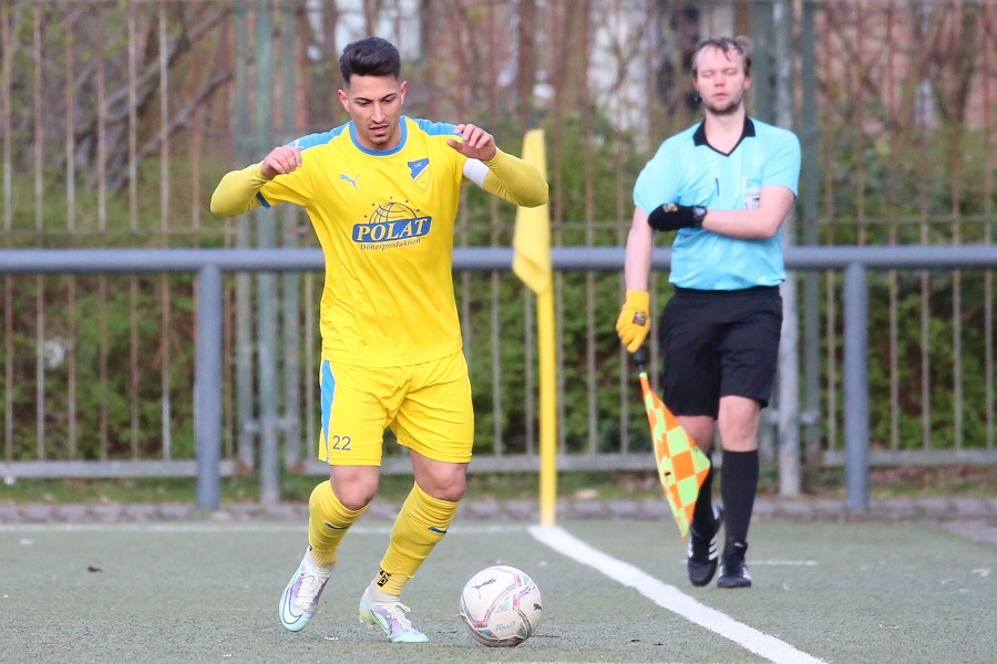 1. FC Mönchengladbach vs. SF Niederwenigern (2021/22)_35
