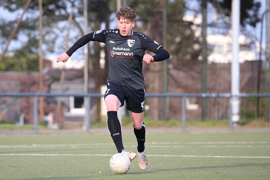 1. FC Mönchengladbach vs. SF Niederwenigern (2021/22)_5