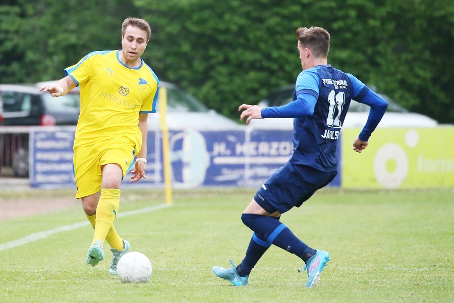 1. FC Mönchengladbach vs. Spvgg. Sterkrade-Nord (2021/22)_39