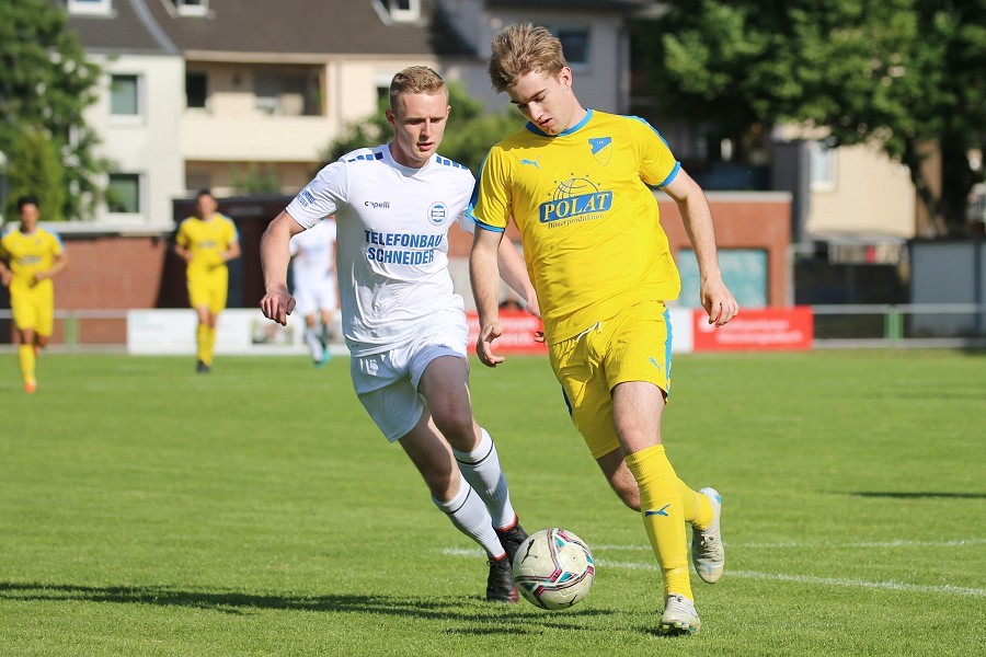 1. FC Mönchengladbach vs. TuRu Düsseldorf (2021/22)_2