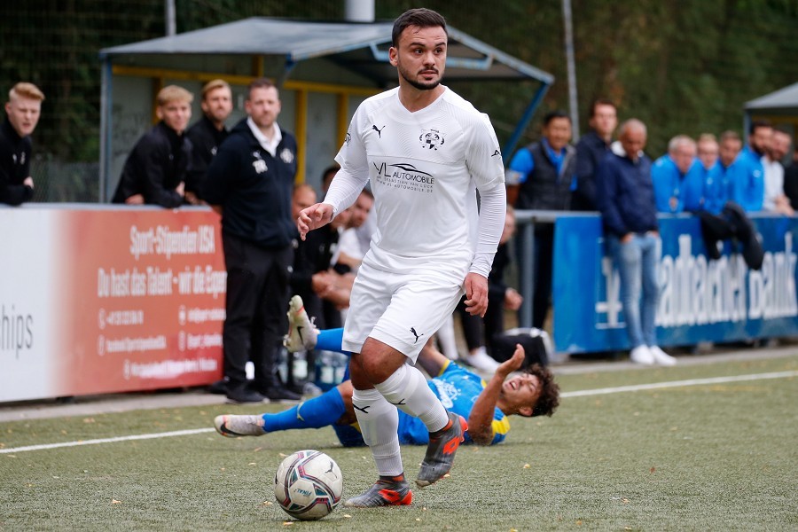 1. FC Mönchengladbach vs. VfB 03 Hilden (2020/21)_25