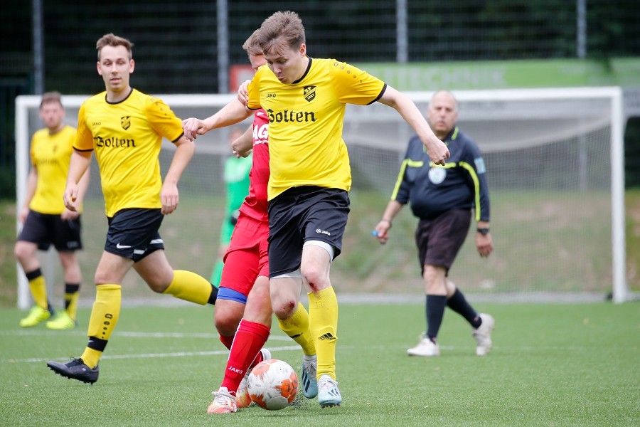 1. FC Viersen III- SF Neersbroich III (2020/21)_13
