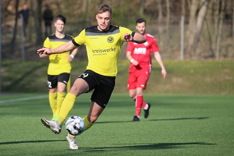 1. FC Viersen vs. SC Kapellen-Erft (2021/22)_3