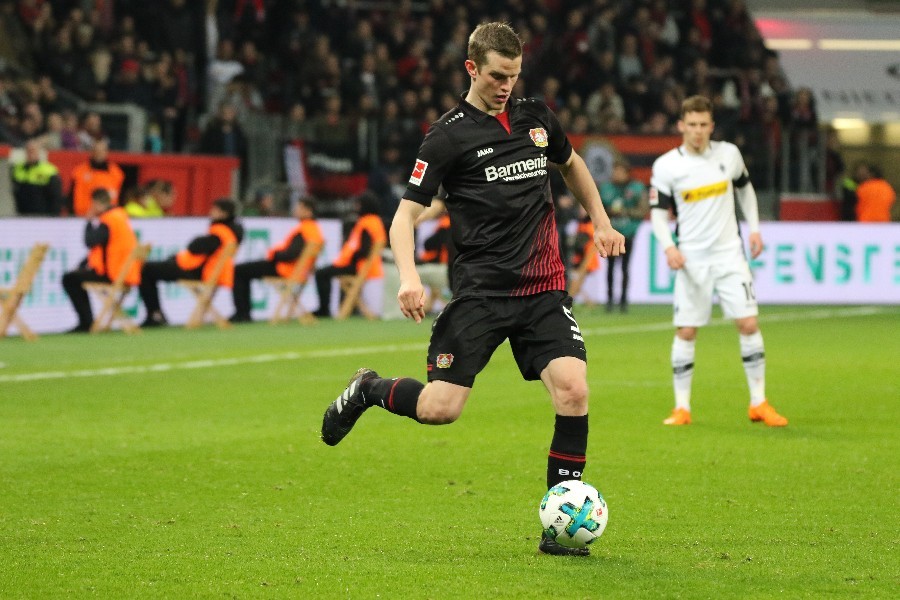 Bayer 04 Leverkusen- Borussia Mönchengladbach (2017/18)_1