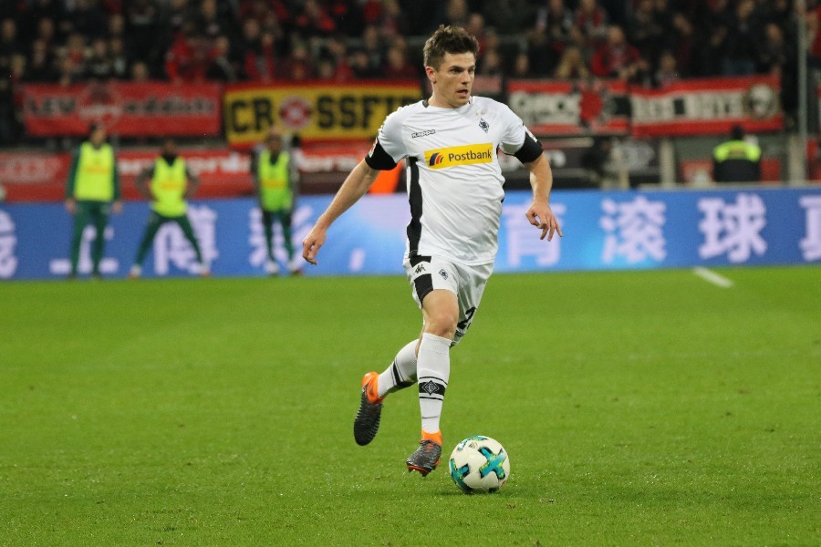 Bayer 04 Leverkusen- Borussia Mönchengladbach (2017/18)_2