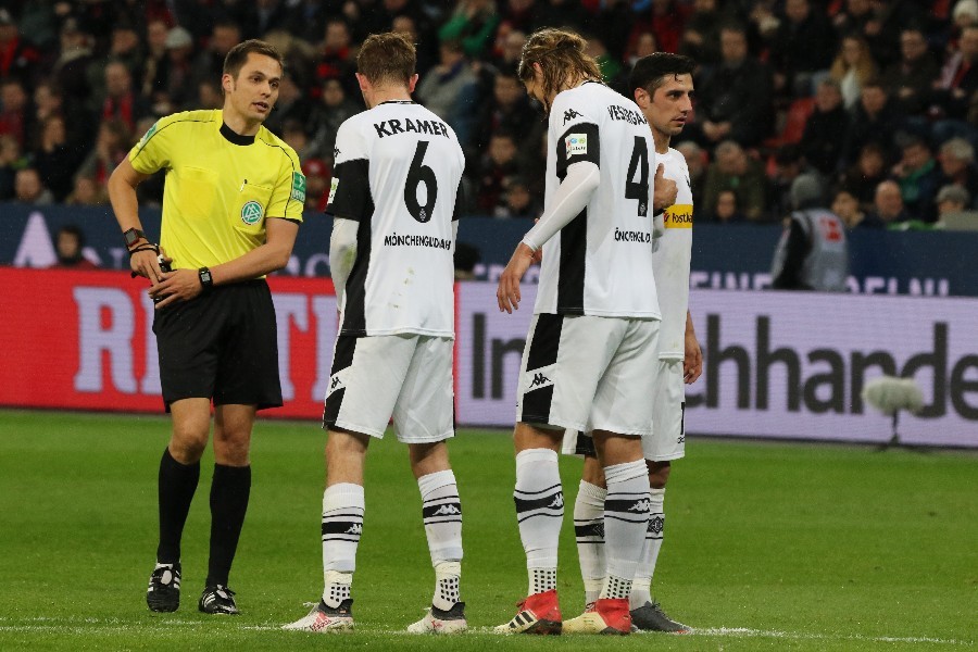 Bayer 04 Leverkusen- Borussia Mönchengladbach (2017/18)_9