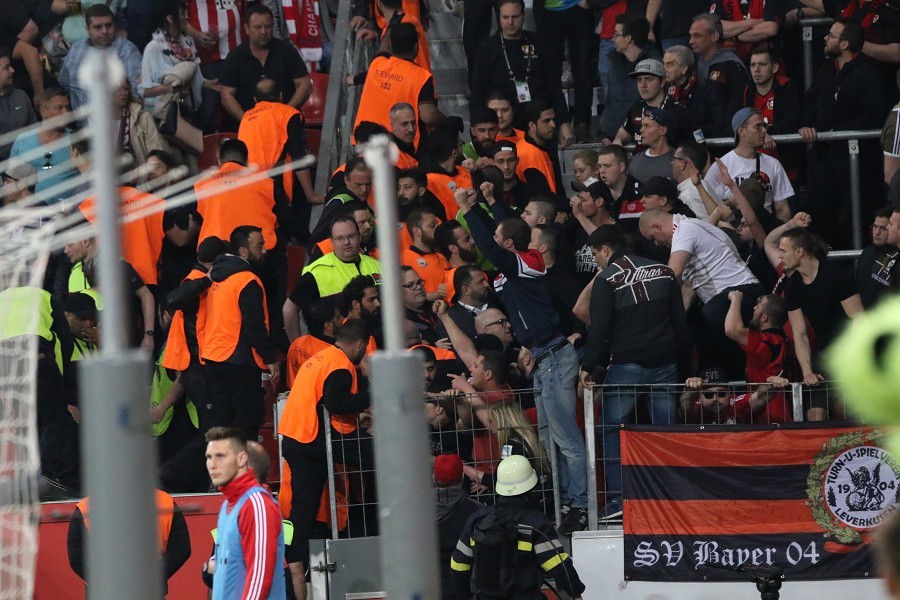 Bayer 04 Leverkusen- FC Bayern München (2017/18)_10