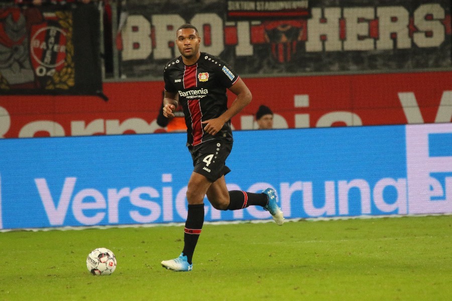 Bayer 04 Leverkusen- VfB Stuttgart (2018/19)_12