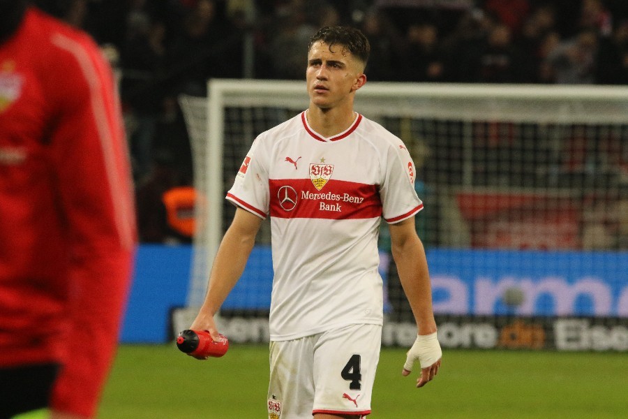 Bayer 04 Leverkusen- VfB Stuttgart (2018/19)_44
