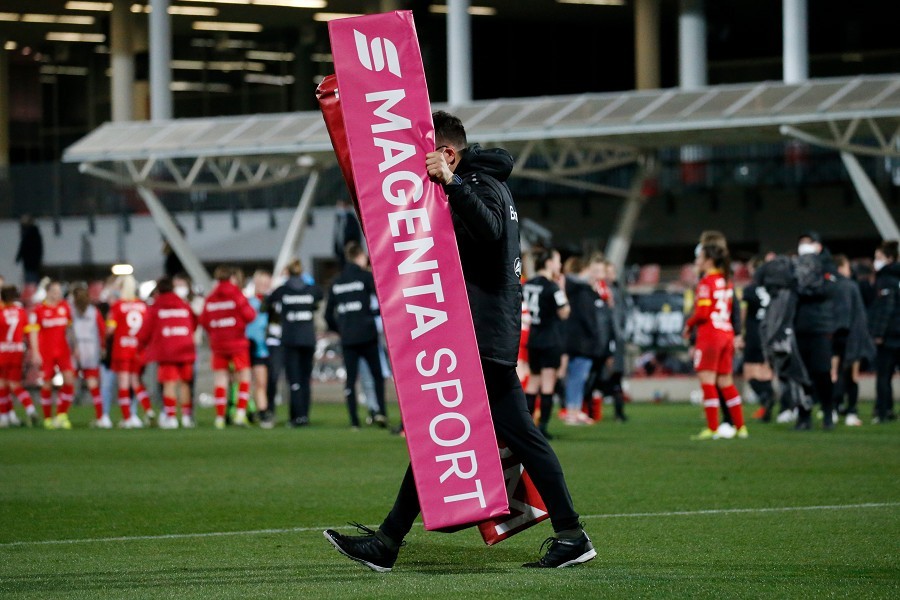 Bayer 04 Leverkusen vs. Eintracht Frankfurt (2020/21)_45