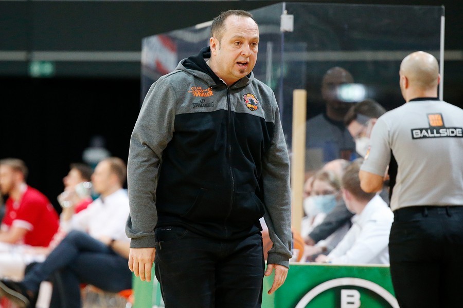 Bayer Giants Leverkusen vs. Wiha Panthers Schwenningen (2020/21)_9
