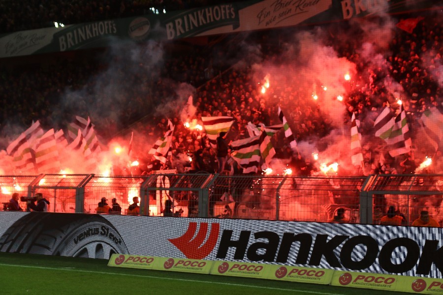 Borussia Dortmund- Borussia Mönchengladbach (2018/19)_11
