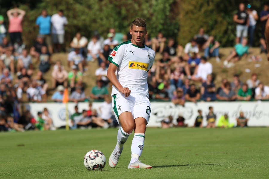 Borussia Mönchengladbach- Espanyol Barcelona (2018/19)_24