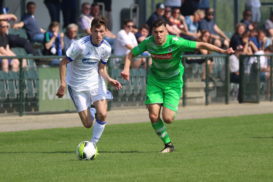 Borussia Mönchengladbach- FC Schalke 04 (2017/18)_13