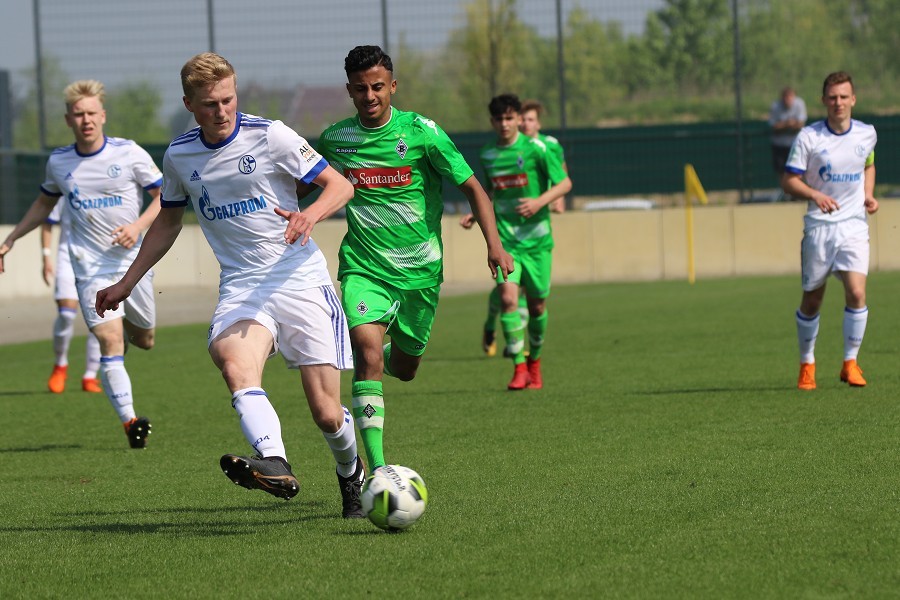 Borussia Mönchengladbach- FC Schalke 04 (2017/18)_16