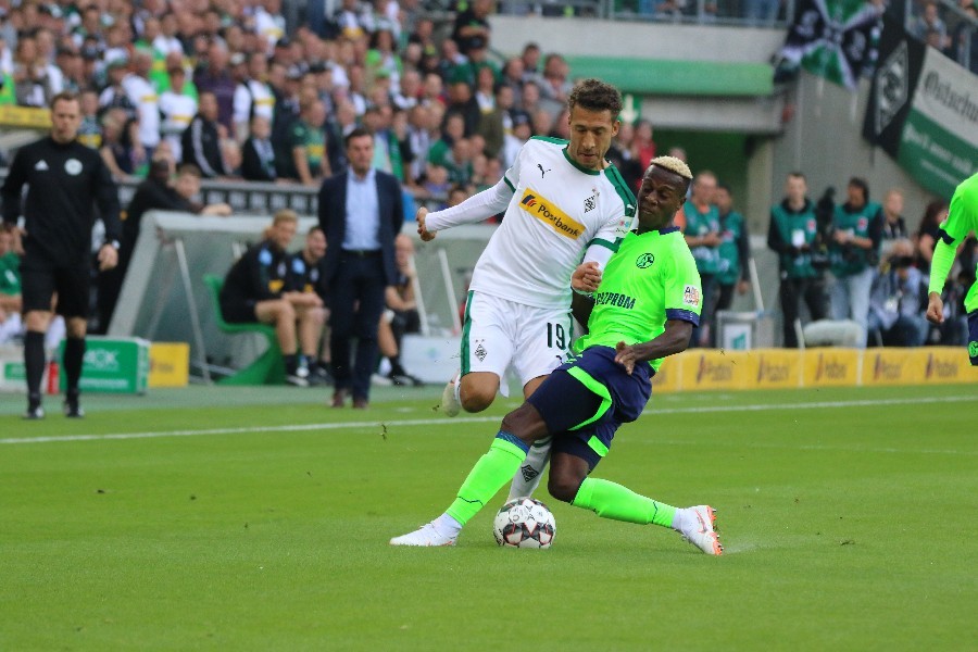 Borussia Mönchengladbach- FC Schalke 04 (2018/19)_13