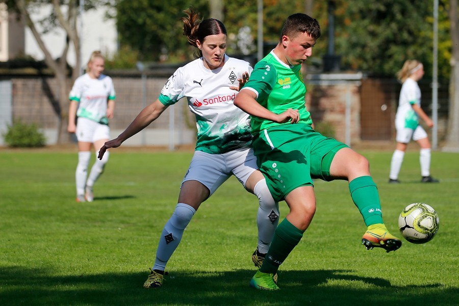 Borussia Mönchengladbach Frauen vs. SV Straelen B-Jugend (2020/21)_13