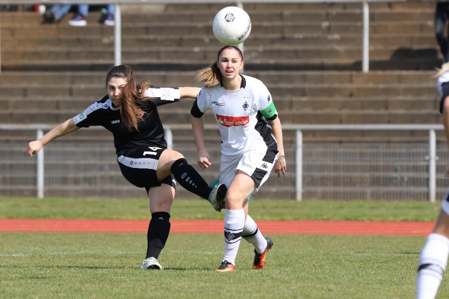 Borussia Mönchengladbach- Herforder SV Borussia Friedenstal (2017/18)_18