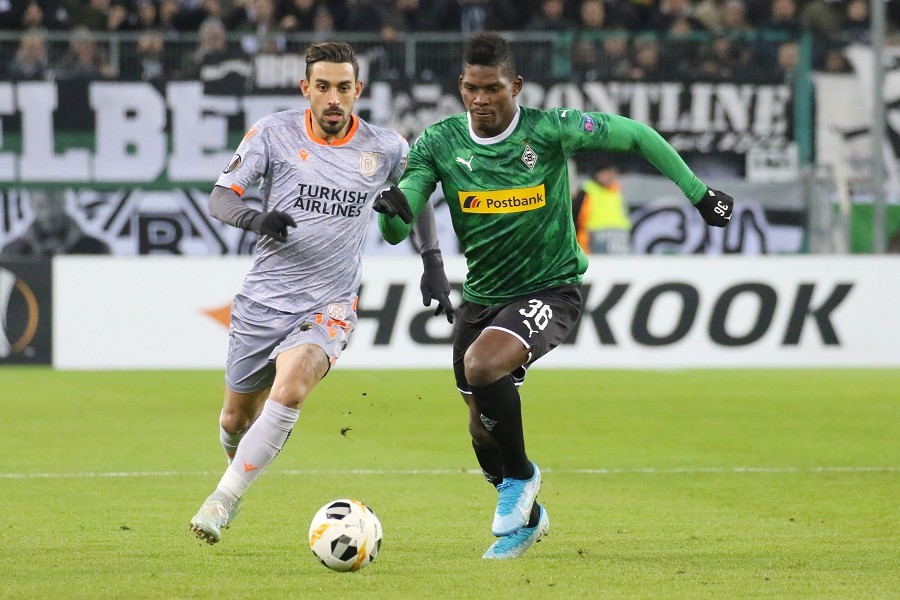 Borussia Mönchengladbach- Istanbul Basaksehir (2019/20)_10