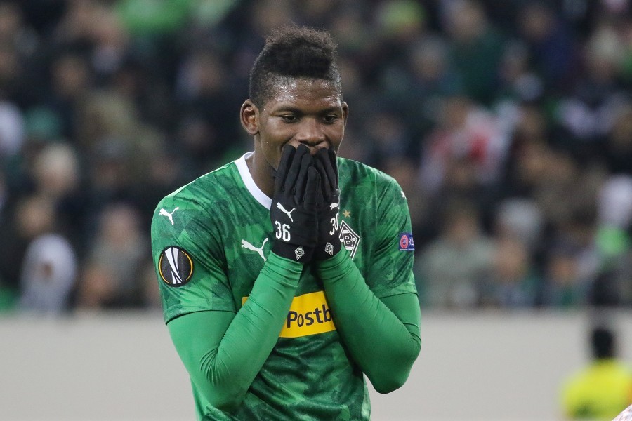 Borussia Mönchengladbach- Istanbul Basaksehir (2019/20)_20