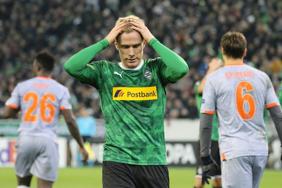 Borussia Mönchengladbach- Istanbul Basaksehir (2019/20)_26