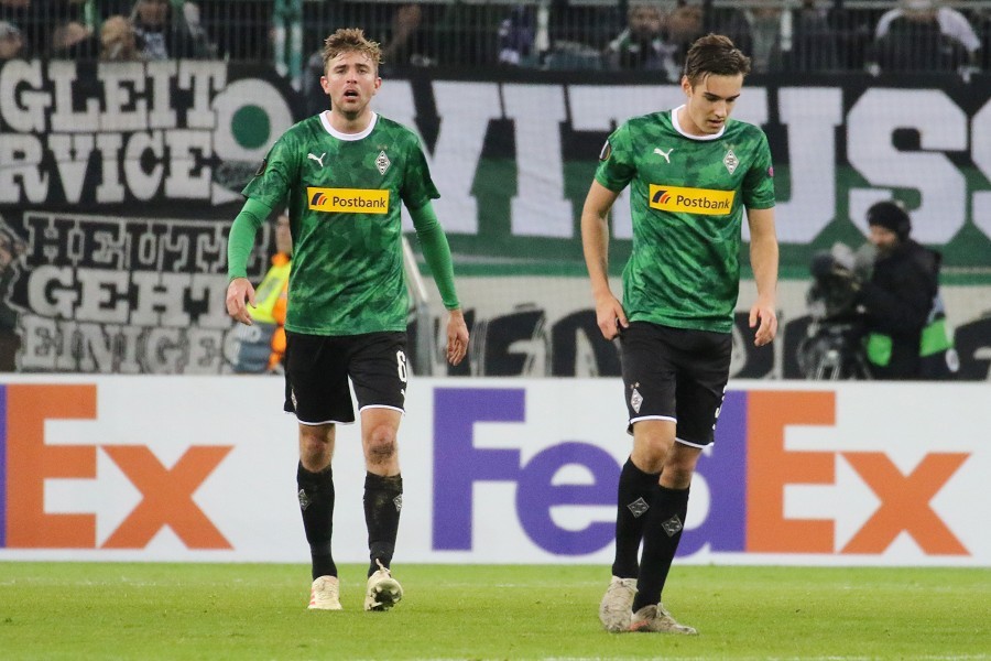 Borussia Mönchengladbach- Istanbul Basaksehir (2019/20)_33