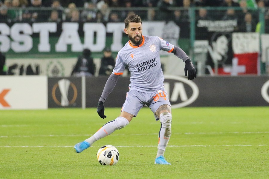 Borussia Mönchengladbach- Istanbul Basaksehir (2019/20)_34