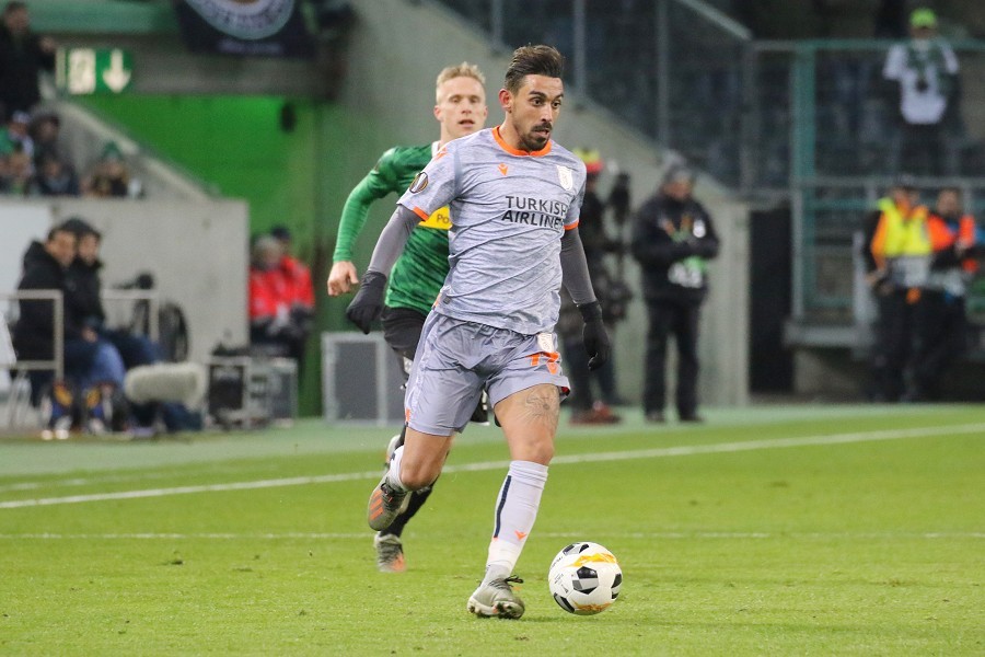 Borussia Mönchengladbach- Istanbul Basaksehir (2019/20)_37