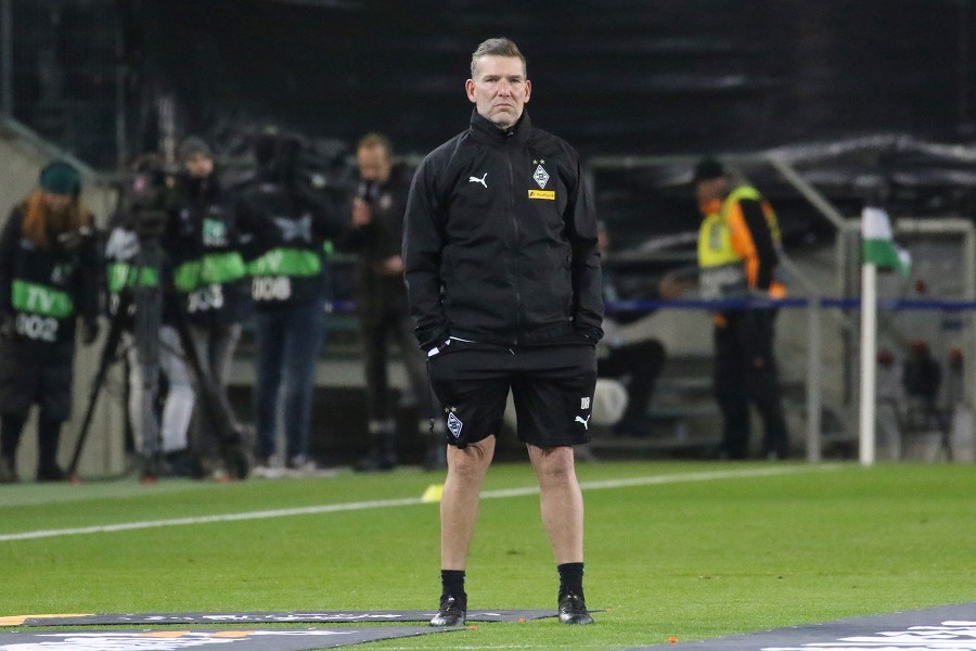 Borussia Mönchengladbach- Istanbul Basaksehir (2019/20)_3
